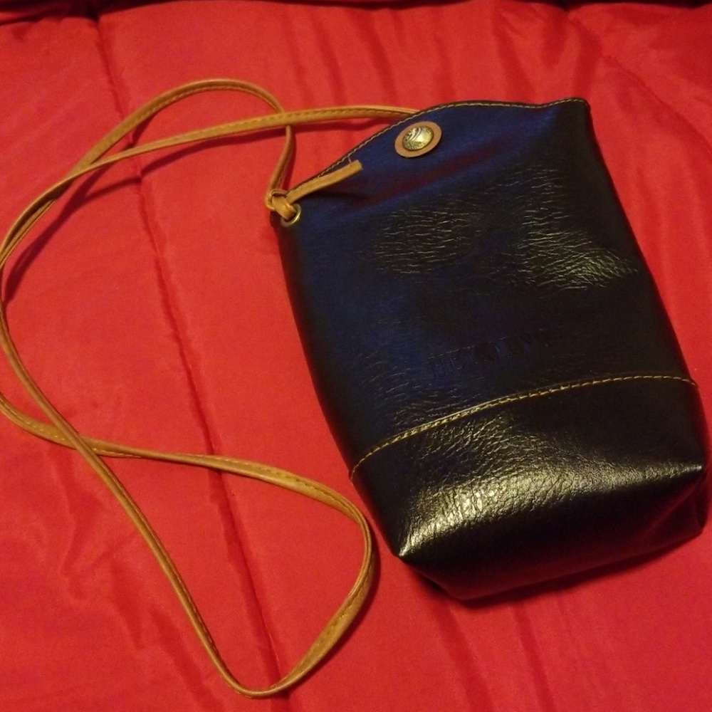 ** 2 items x $15 ** Black Crossbody Small Bag